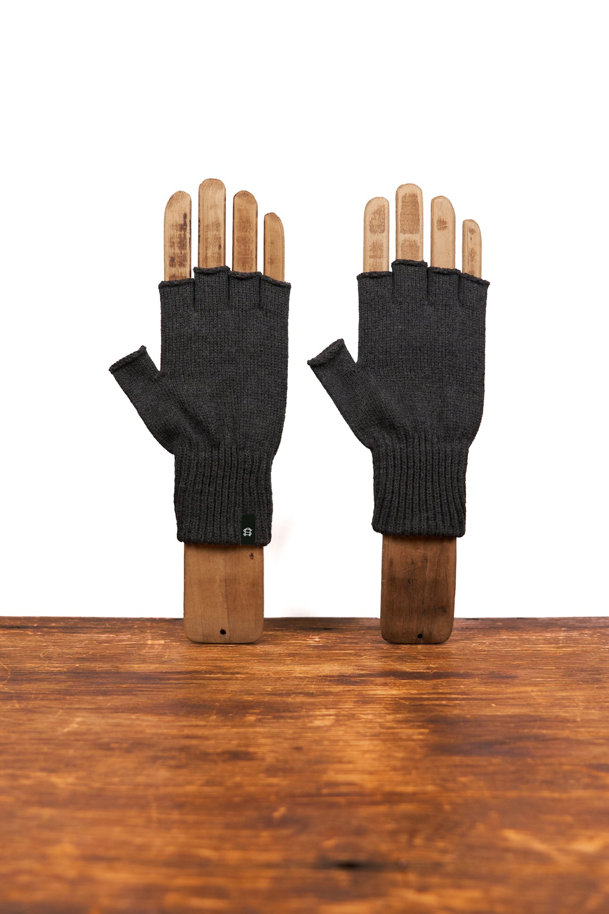 NEW Merino Wool and Recycled Polyester Fingerless Gloves - CHARCOAL