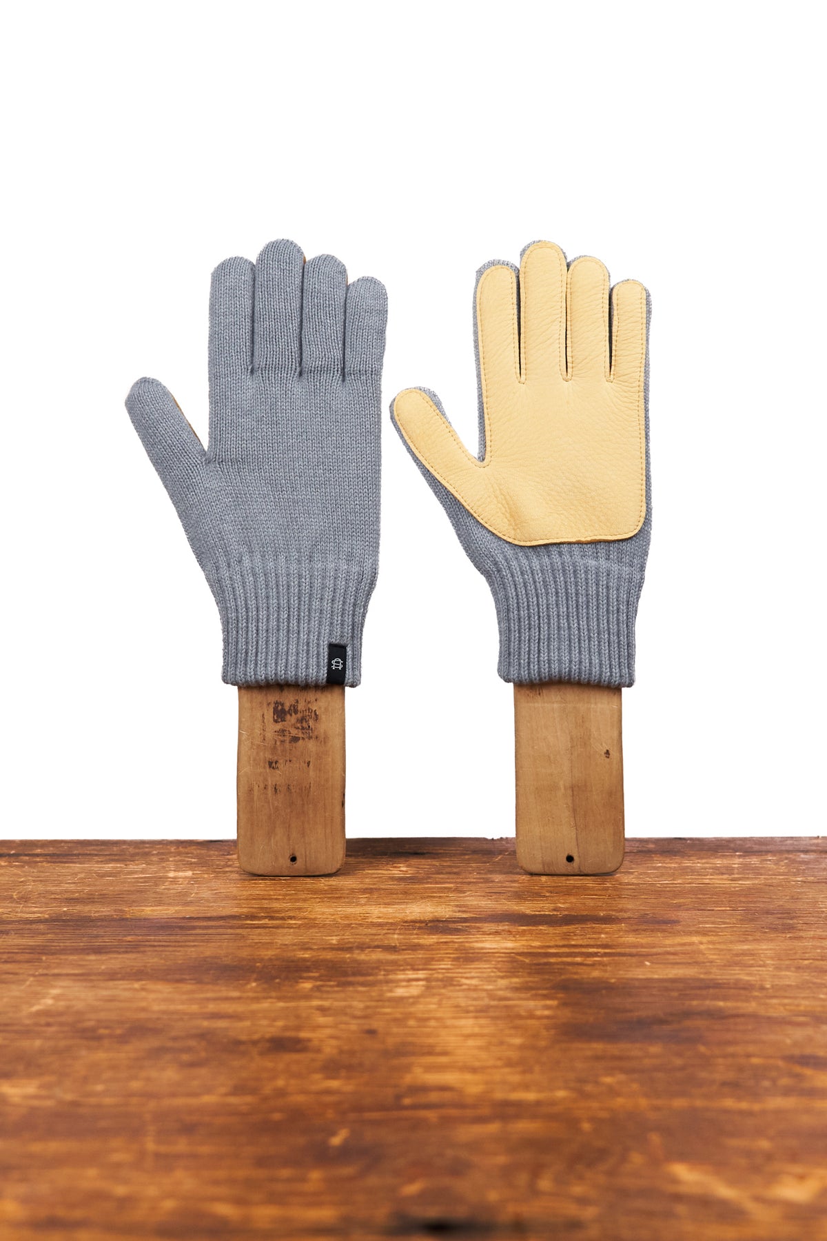 NEW Merino Wool and Recycled Polyester Full Finger Glove With Natural Deerskin - CLOUD