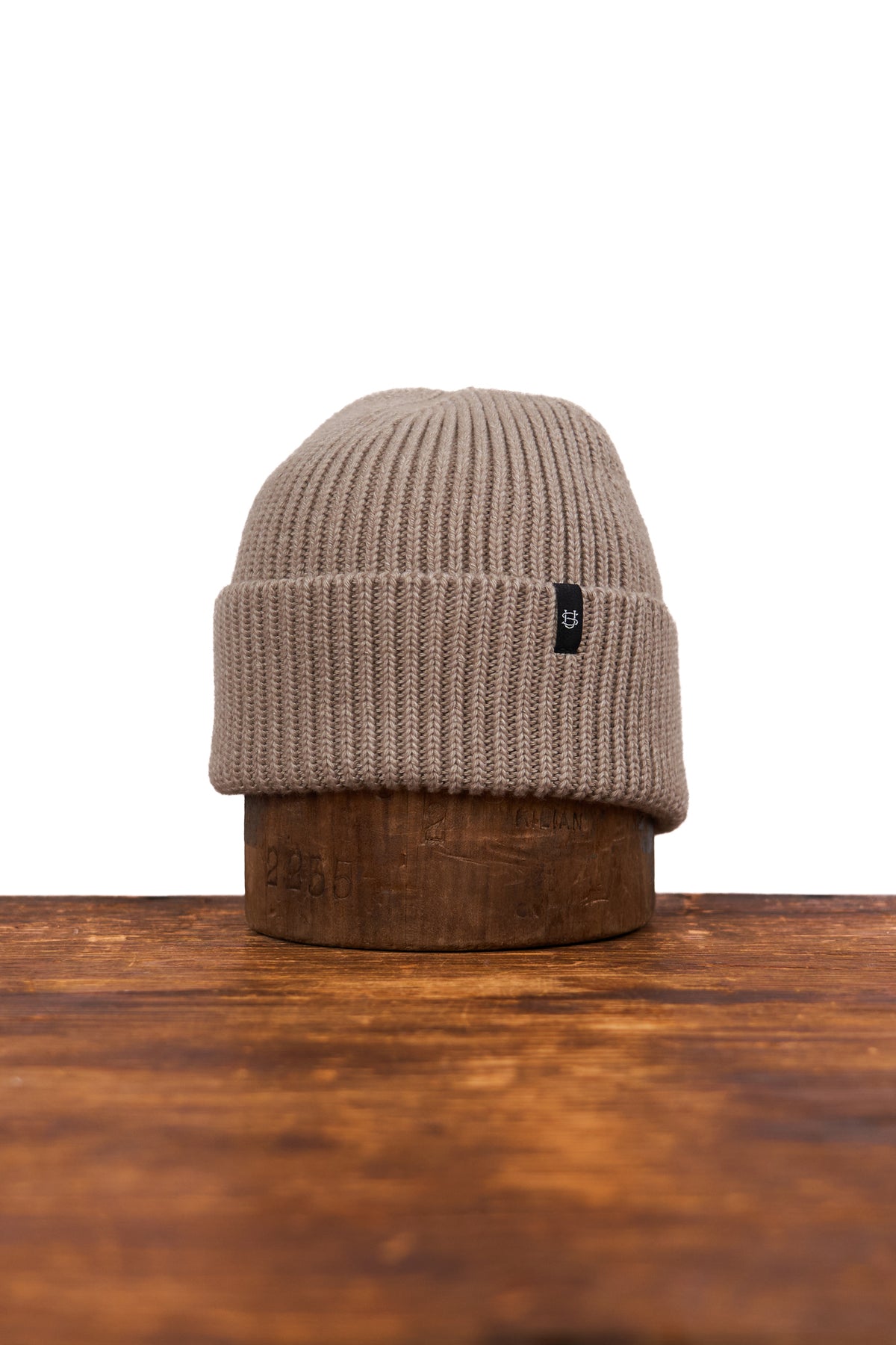 NEW Merino Wool and Recycled Polyester "In The City" Beanie - HEMP