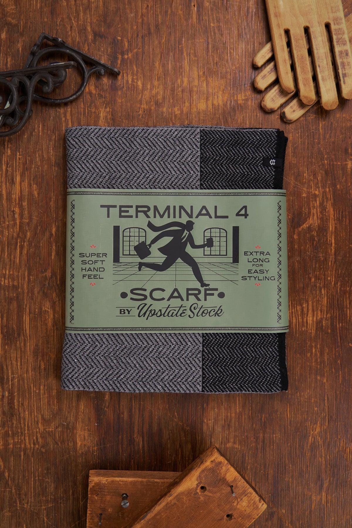 NEW Charcoal Merino Wool and Recycled Polyester Terminal 4 Scarf